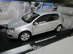 AR654 Norev 1/18 VW Volkswagen Golf V GTI 2005 Silver Metallic 188448 Very Good Condition