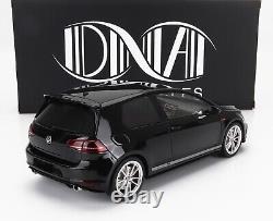 DNA Collectibles 1/18 Volkswagen Golf GTI VII Clubsport S 2017 Black DNA000161