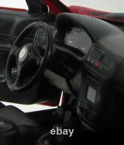 VOLKSWAGEN Golf IV GTI Red 1998 1/18 Revell 08943