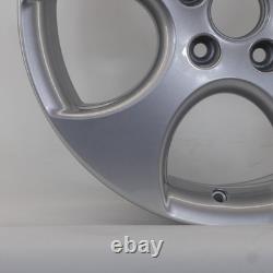 VOLKSWAGEN VW GOLF GTI 17-inch 7.5J Silver Alloy Wheel 5 Holes ET51 VOLKSWAGEN VW GOLF GTI 17-inch 7.5J Silver Alloy Wheel 5 Holes ET51