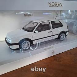 VW Volkswagen Golf 3 GTI white Caddy from 1996 NOREV 1/18 ref 188508