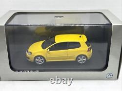 Volkswagen Golf 5 GTI Pirelli 1/43 Norev