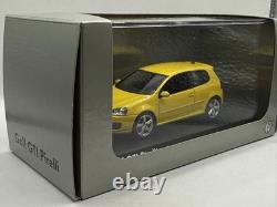 Volkswagen Golf 5 GTI Pirelli 1/43 Norev