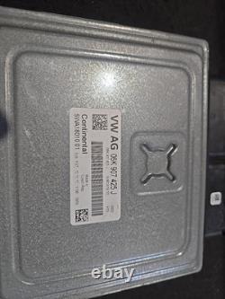 Volkswagen Golf 7 GTI Engine Control Unit Continental 06K907425J