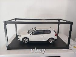 Norev 1/18 Volkswagen Golf Gti Blanche Avec Defauts Lire Description