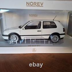 VW VOLKWAGEN Golf 3 GTI blanc caddy de 1996 NOREV 1/18e ref 188508