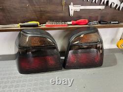 VW Volkswagen Golf Mk3 GTI OEM Euro Set feux arrière noir Hella Magic Color