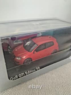 Volkswagen Golf MK5 GTI Edition 30 échelle 1/43 VW Norev miniature