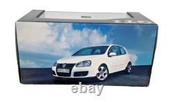 Volkswagen Golf MK5 GTI échelle 1/43 VW Norev modèle